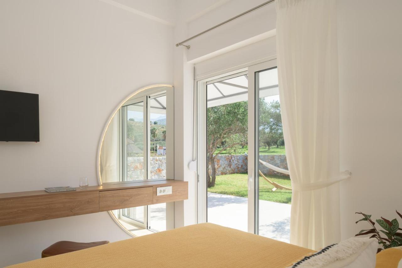 Pelagias Villa Lefka With Heated Pool Mathés エクステリア 写真