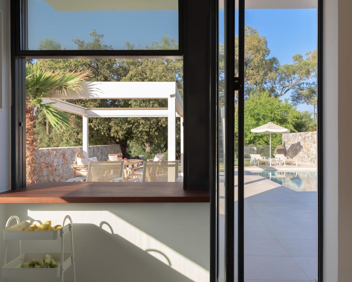 Pelagias Villa Lefka With Heated Pool Mathés エクステリア 写真